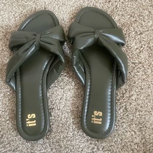 Womens sandals